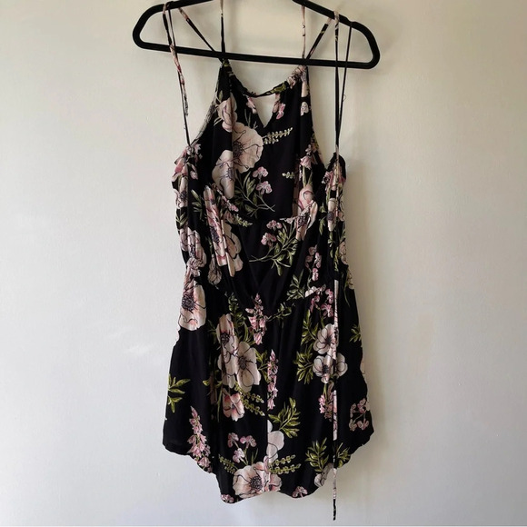 Angie halter backless romper floral print elastic waist black size 1X - Picture 5 of 9